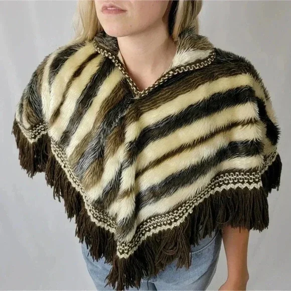 Vintage 70s Western Fur Fringe Poncho Bolero Fringe Collar / Shawl - Picture 6 of 11
